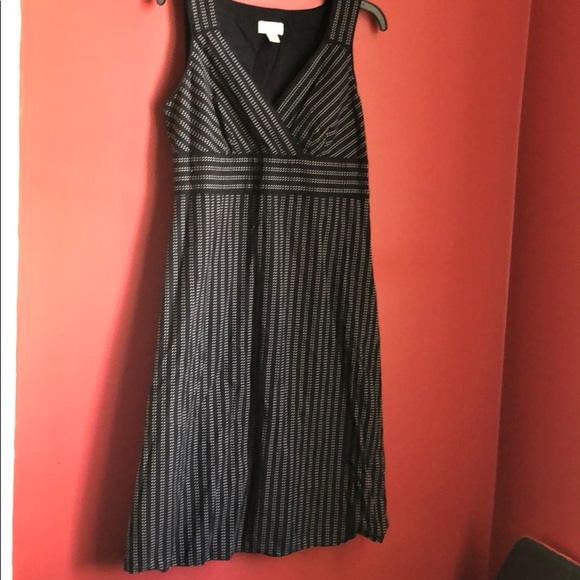 The loft dress - Picture 3 of 6